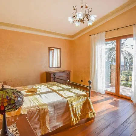 Stunning In Saline Ioniche *