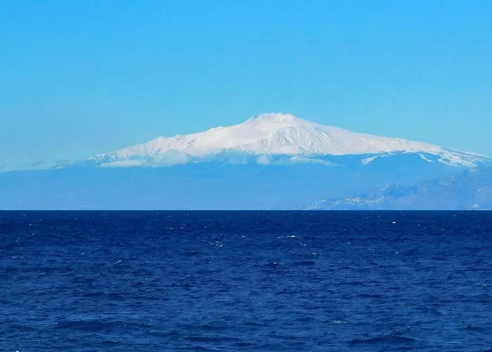 בית נופש Stunning In Saline Ioniche *